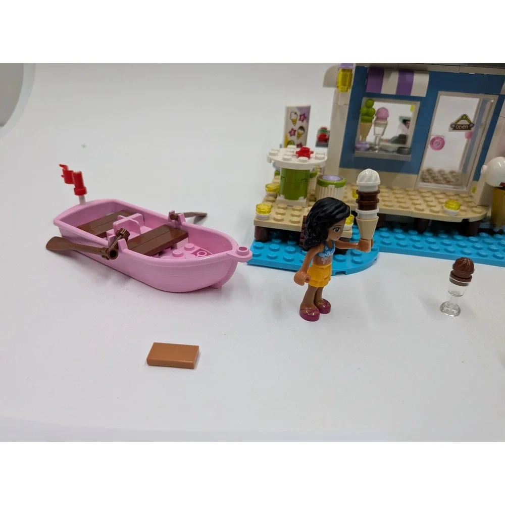 LEGO Friends Heartlake Lighthouse 41094 Ice Cream Shop Set w/Printed Manuals